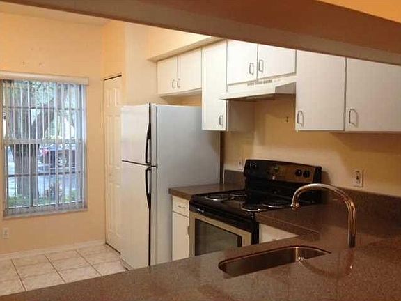 2nd image of 105 SW 96th Ave #117