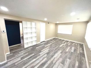 1209 Adams St, Lincoln, NE 68521
