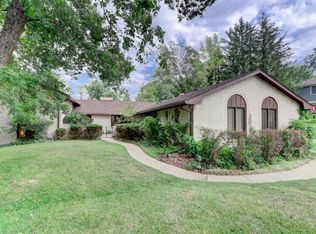 1995 Indian Head Rd, Dayton, OH 45459