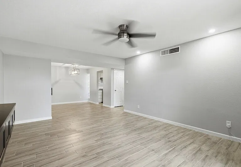 2233 E Highland Ave #134 — Photo 14
