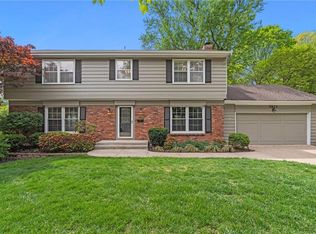 5821 W 85th Ter, Overland Park, KS 66207