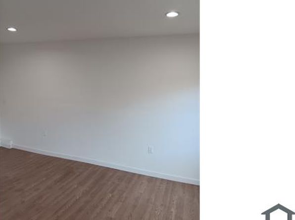 44279 E Carolside Ave