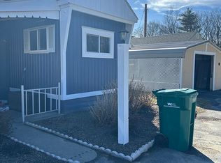 1237 Central St TRAILER 19, Leominster, MA 01453