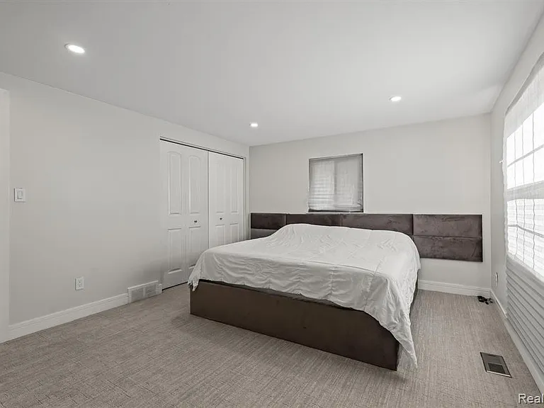 6511 Timber Ridge Dr — Photo 11
