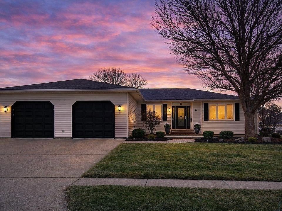1st image of 318 Saint Andrews Ct