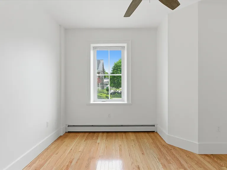 16 Central St #1 — Photo 16