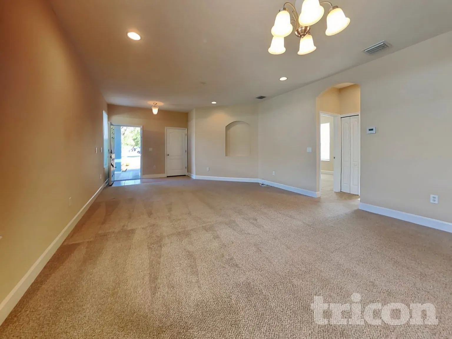 922 Larwood Pine Drive Ruskin FL — Photo 2