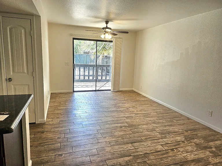 4313 N 19th Ave #102 — Photo 13