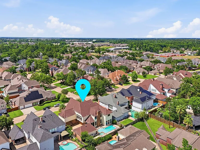 7611 Naremore Dr — Photo 44