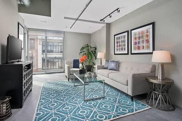 1st image of 1235 N Milwaukee Ave #309