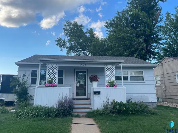 1508 W 39th St, Sioux Falls, SD 57105