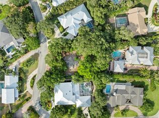 27 Rio Vista Dr, Sewalls Point, FL 34996