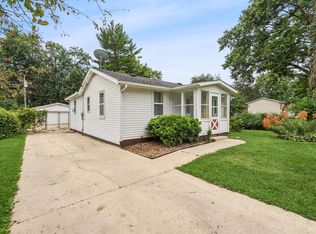 419 Breezy St, Delavan, WI 53115
