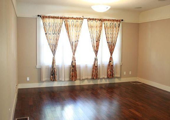 3rd image of 1725 Hyde St APT 1