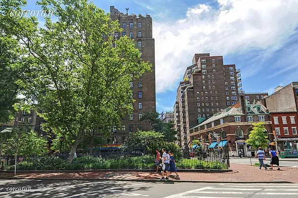 Rented by Corcoran | media 12