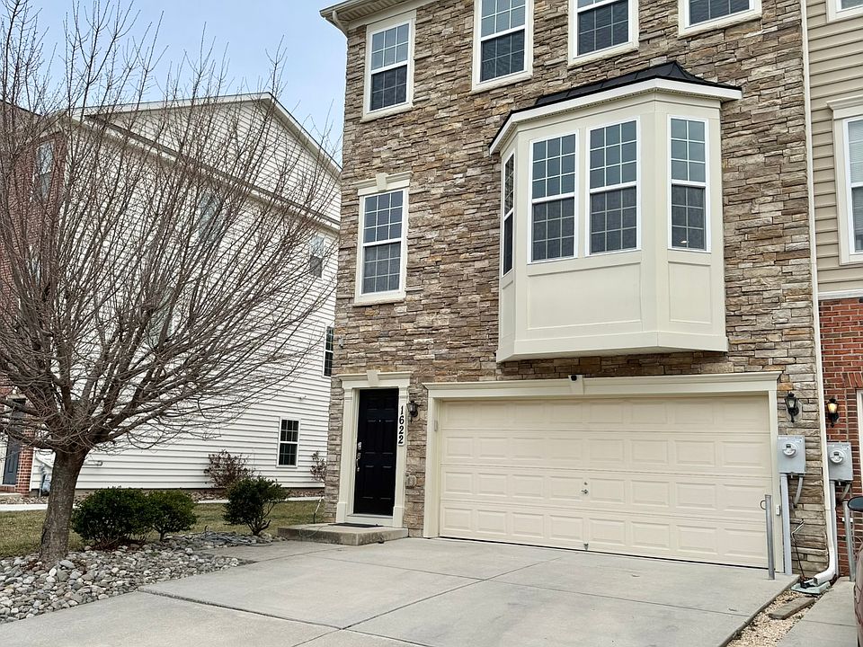 1st image of 1622 Livingston Dr