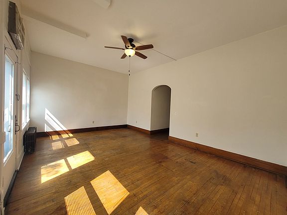 2nd image of 100 Spruce St #4