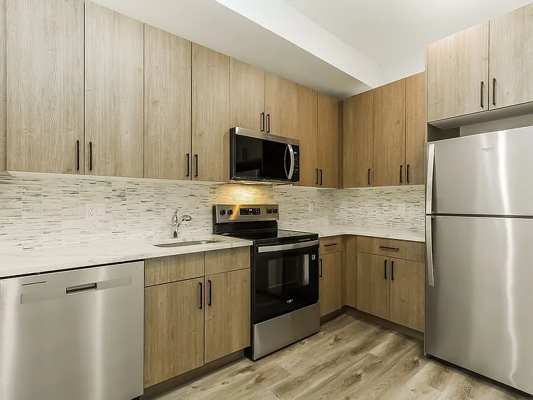 163 W Cumberland St — Photo 8
