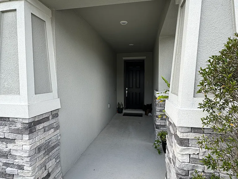 139 Pershing St — Photo 2