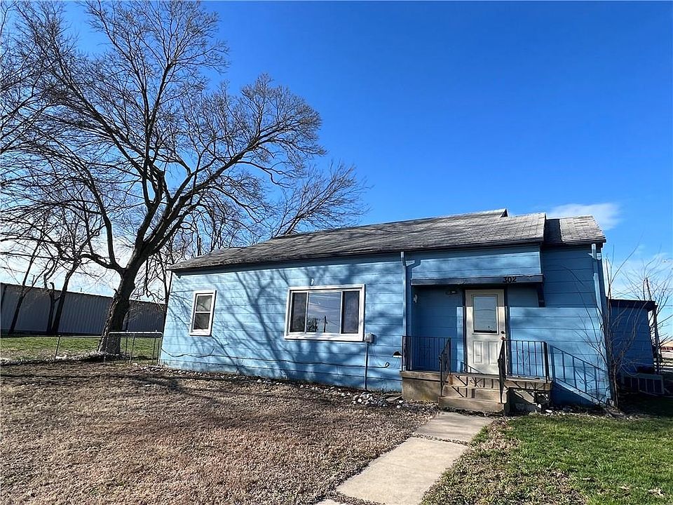 2nd image of 302 B St
