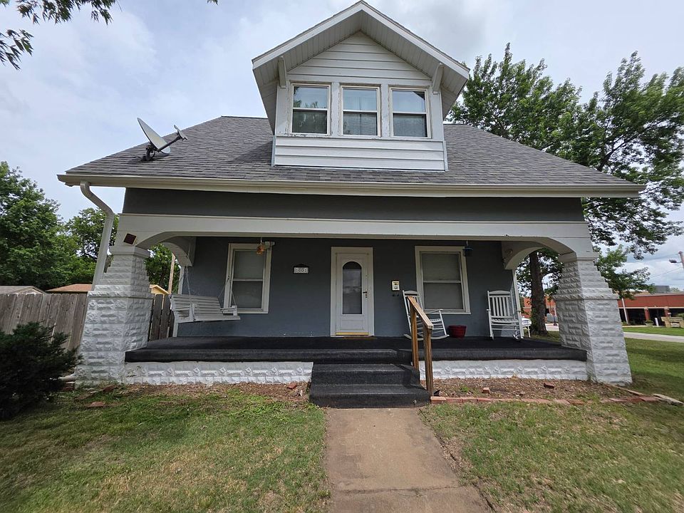 1st image of 1001 N Kansas Ave
