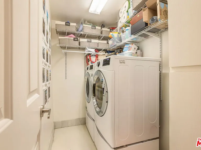 930 N Doheny Dr #103 — Photo 20