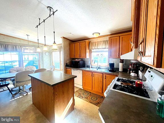 2nd image of 25868 American Ave