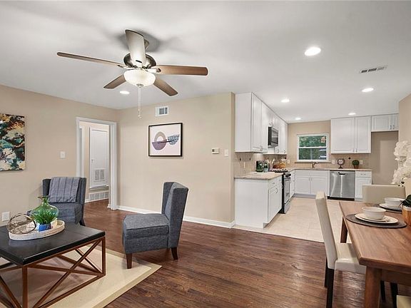 4th image of 10838 Sharondale Ln