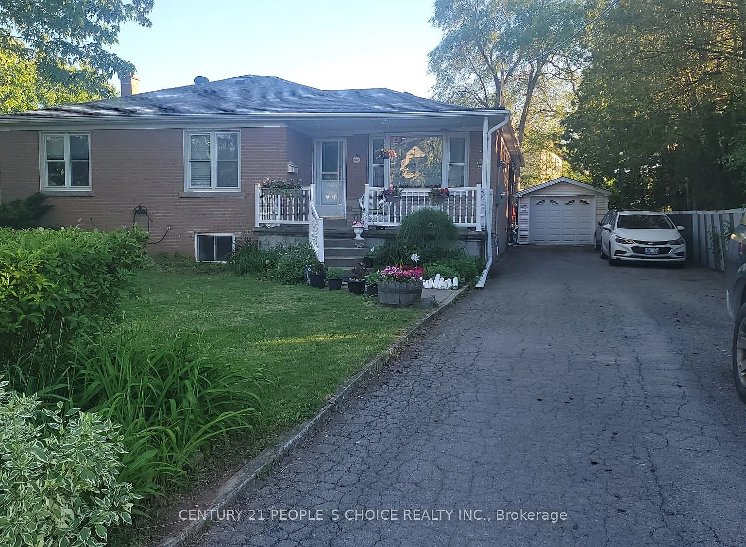2 bed, $2,300 — Photo 1