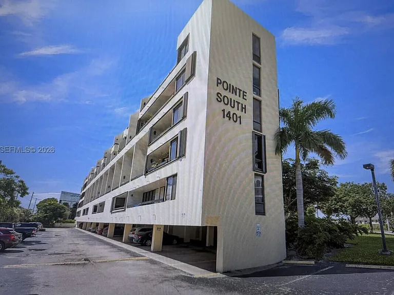 1401 S Federal Hwy #102 — Photo 3