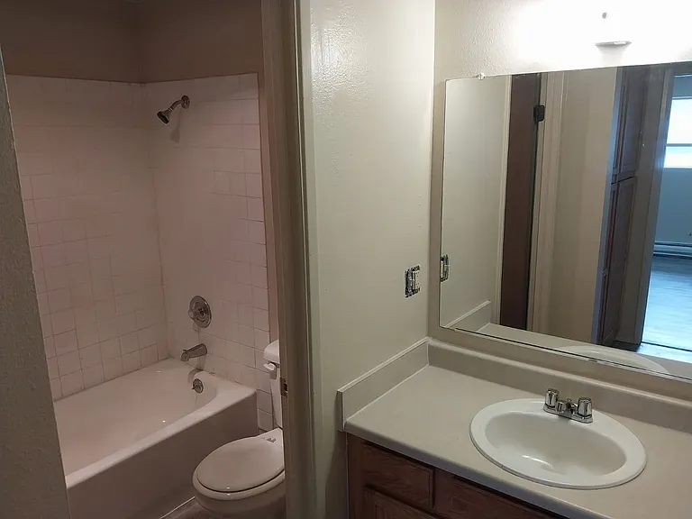 1920 Arthur St #43 — Photo 3