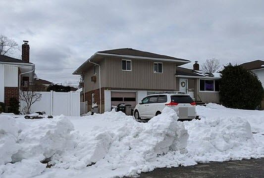 3rd image of 17 Wayne Dr