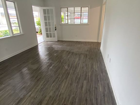 3rd image of 720 N Lime Ave