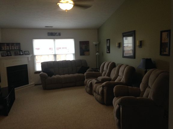 3rd image of 8533 Country Club Blvd