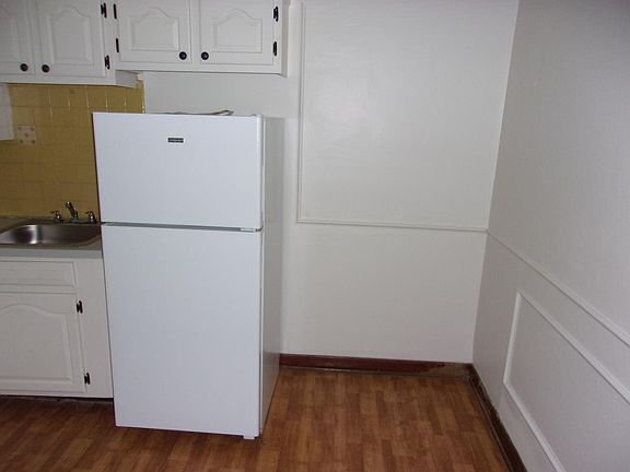5th image of 5402 Electric Ave #1