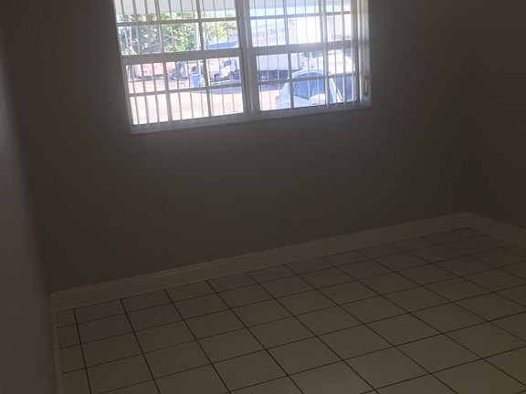 5th image of 391 NE 43rd St #B