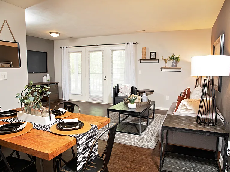 Lake Lynn Reserve Apartments — Photo 36