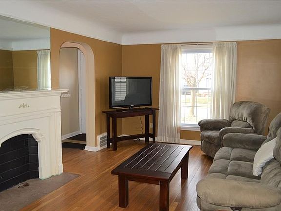 5th image of 7101 Woodhaven Ave
