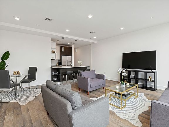 2nd image of 1769 E 13th St APT 6B