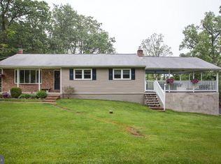 1300 Azalea Trl, Harrisburg, PA 17112