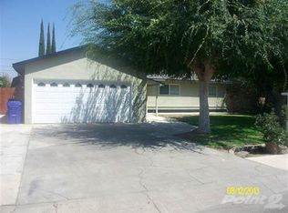 1282 N Beverly St, Porterville, CA 93257