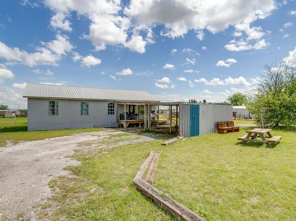 8312 Alston Ct, Joshua, TX 76058