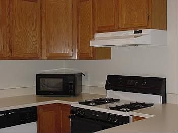 4th image of 42785 Lilley Pointe Dr