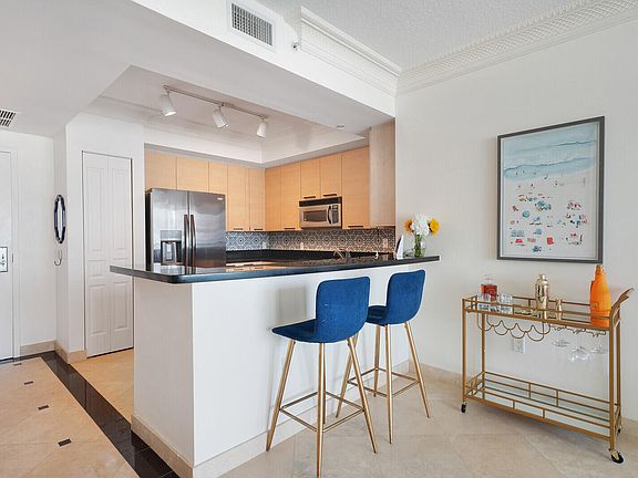 5th image of 350 SE 2nd Street #860