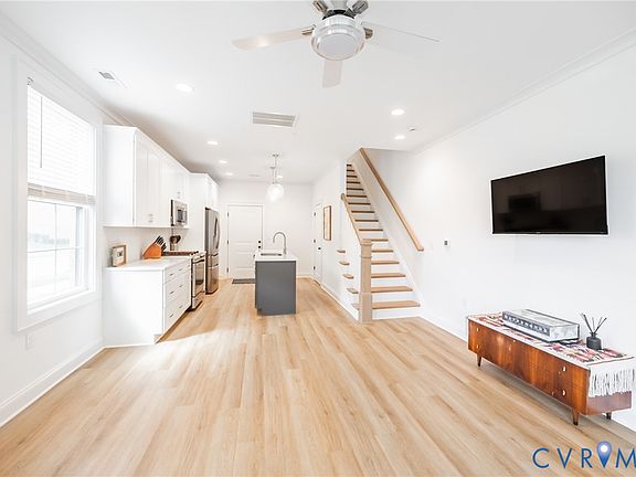 5th image of 360 Souldren Walk APT A