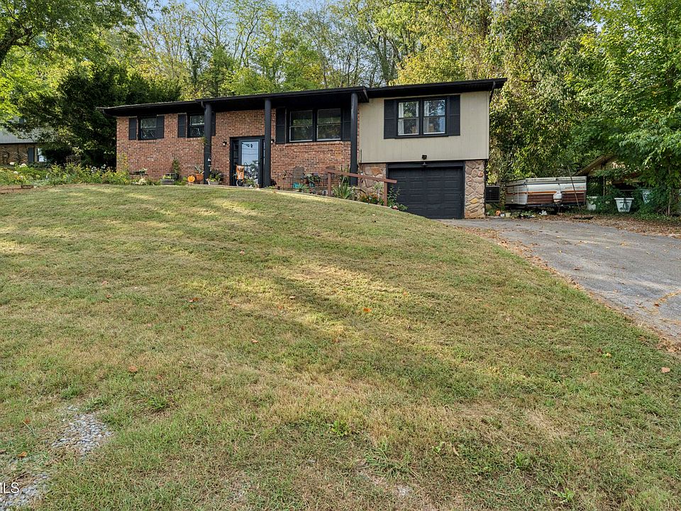 1st image of 516 Foothills Rd
