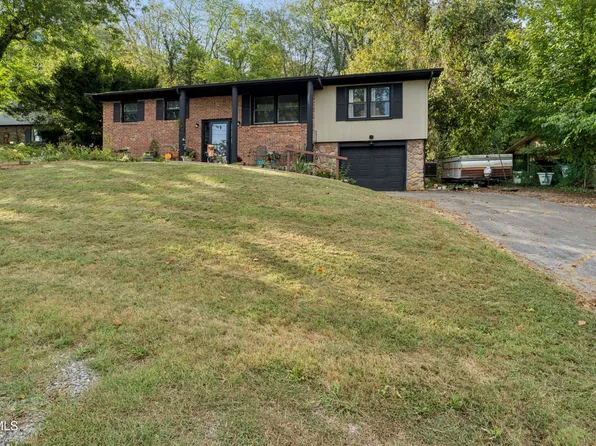 516 Foothills Rd, Kingsport, TN 37663