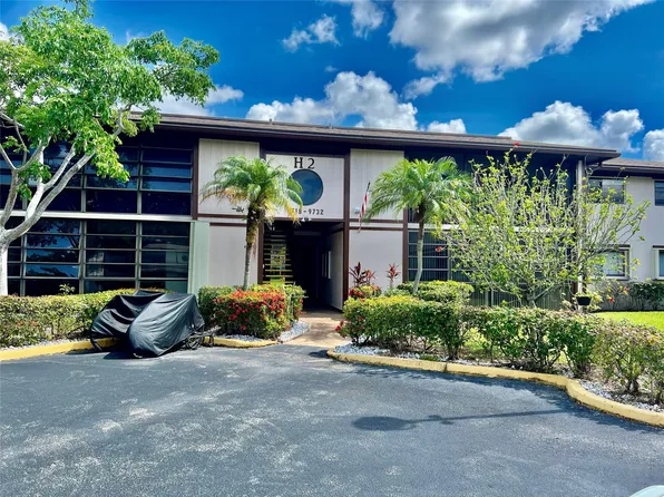 9718 S Belfort Cir #108, Fort Lauderdale, FL 33321