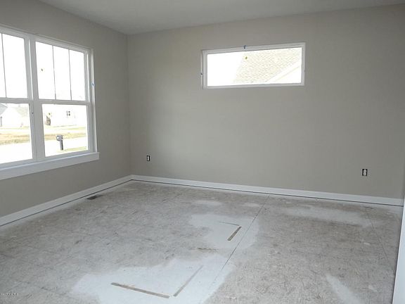 5th image of 10982 Woodedge Dr