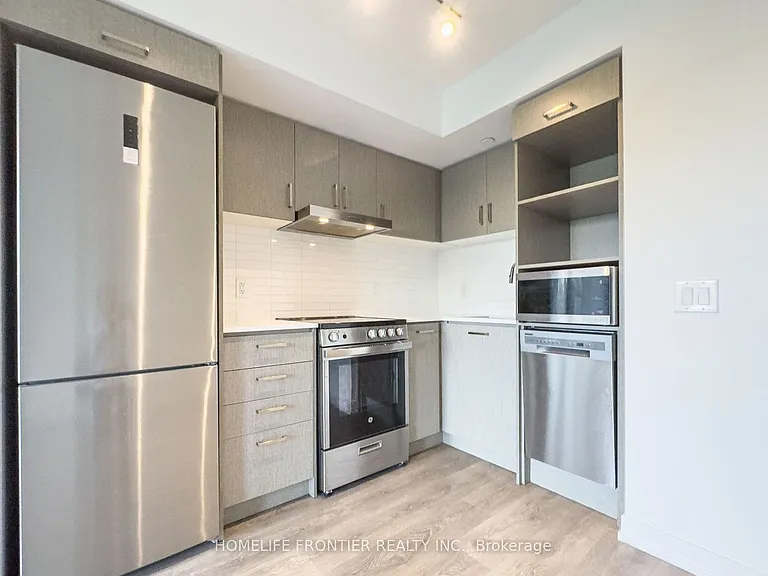 219 Dundas St E #702 — Photo 3